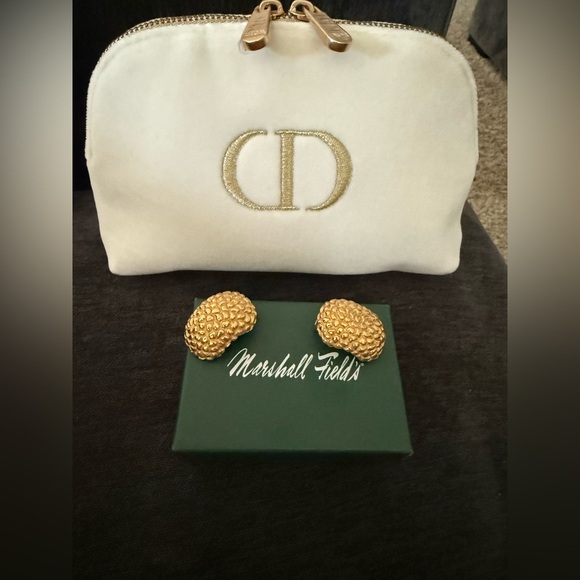 Vintage Christian Dior authentic gold tone clip earrings with CD makeup bag NWT - Picture 1 of 13